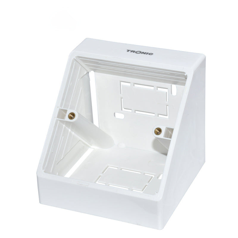 Angle Box Trunking — CM PB33