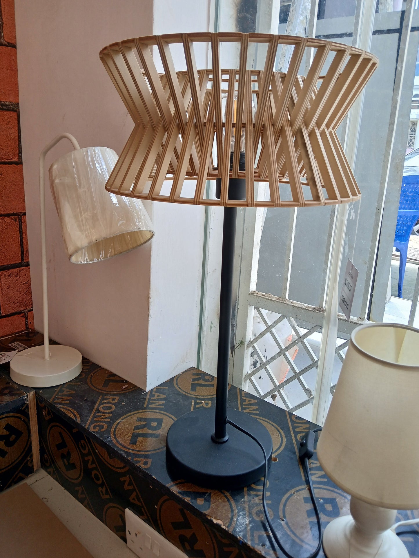 Table Lamp E27 Beige — PL 1106-1T